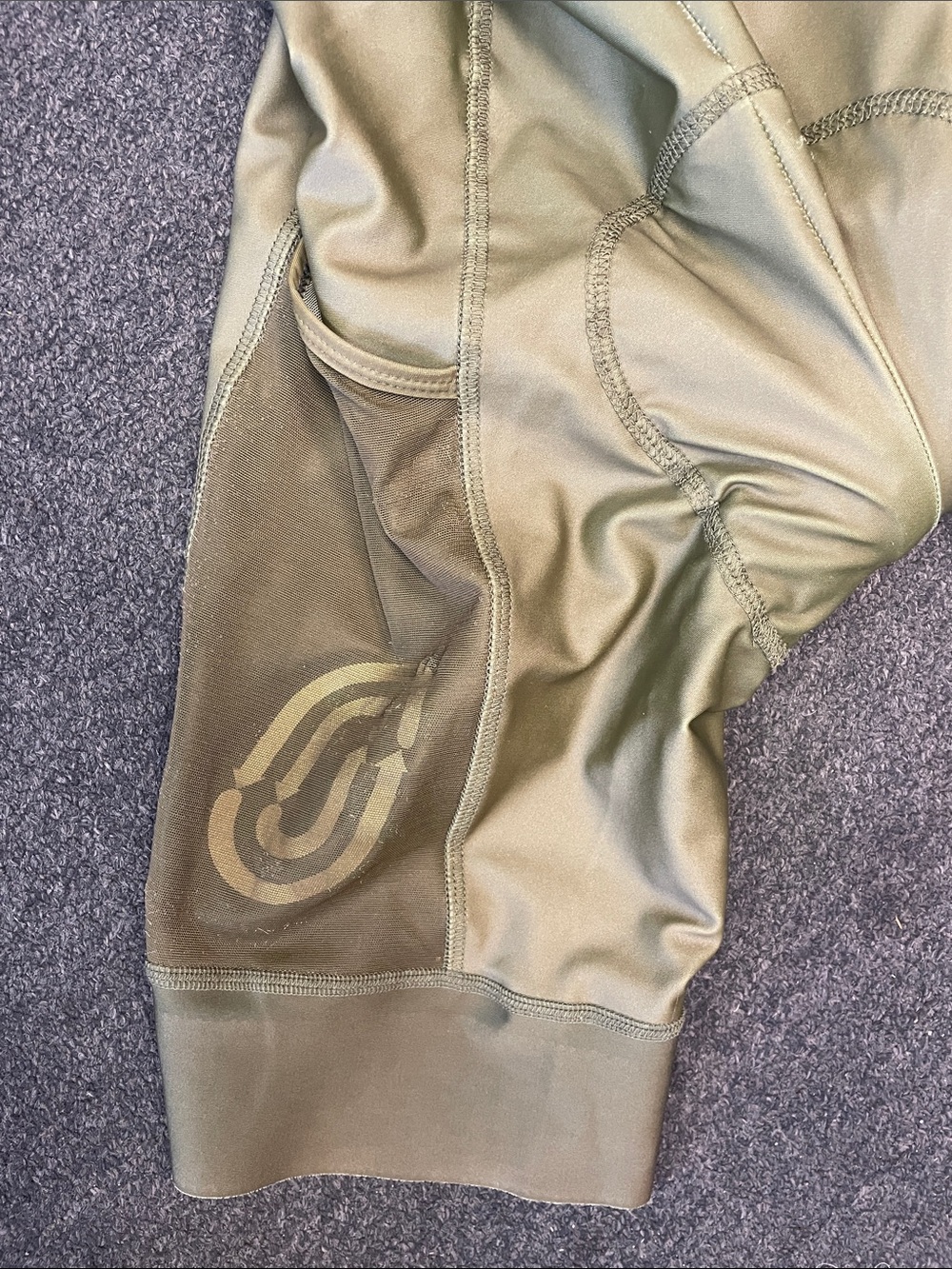 Men's Ostroy Olive Green Cargo Cycling Bib Shorts with Icon Straps - Picture 3 of 10